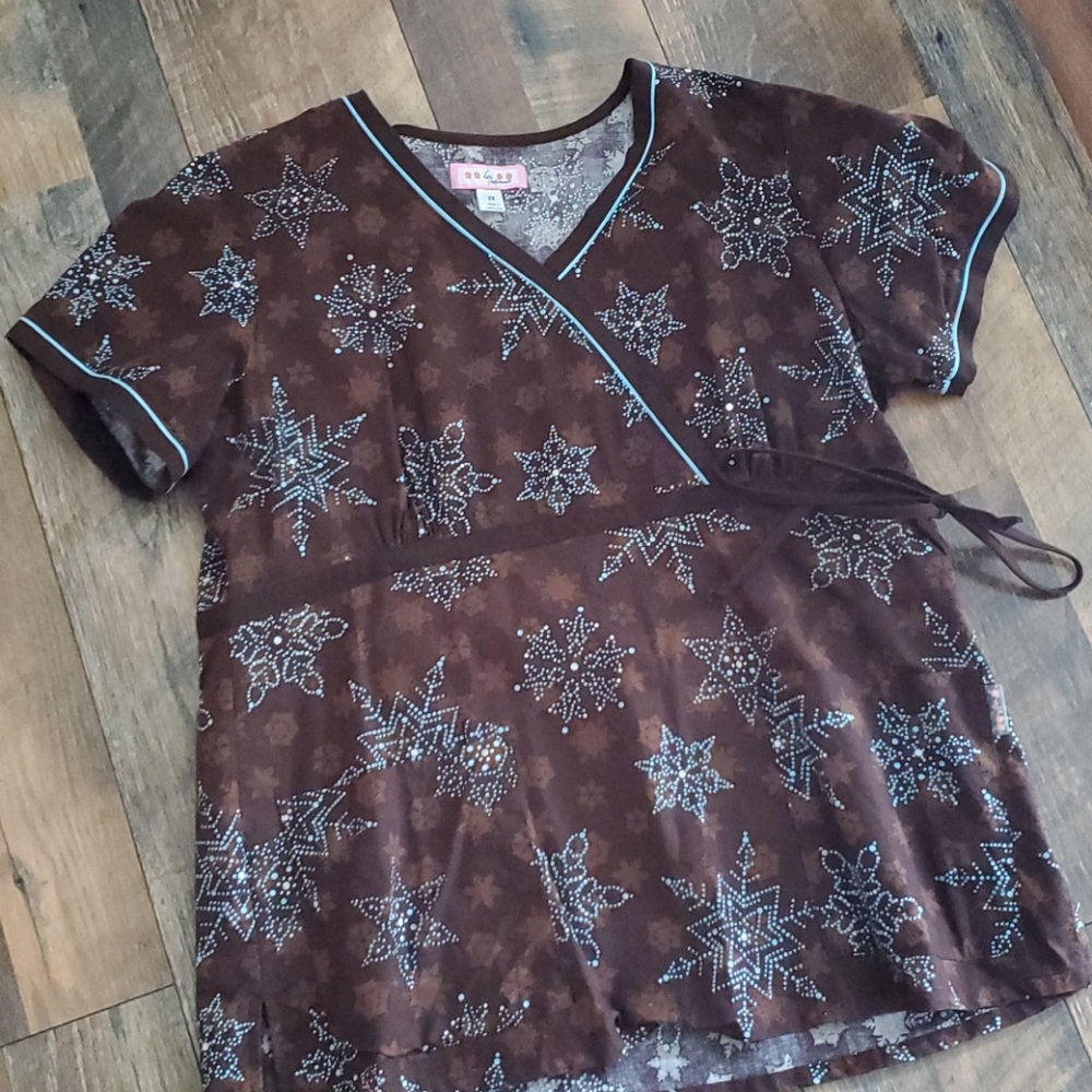 Koi scrub top